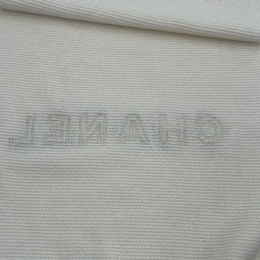 NWT Chanel Ivory‎ Tweed Spell out cashmere scarf